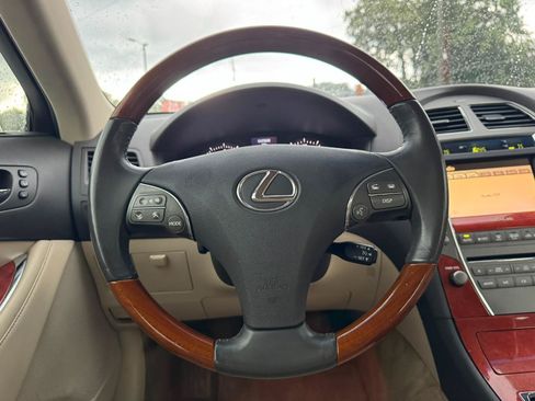 Used 2011 Lexus ES 350 FWD image 14