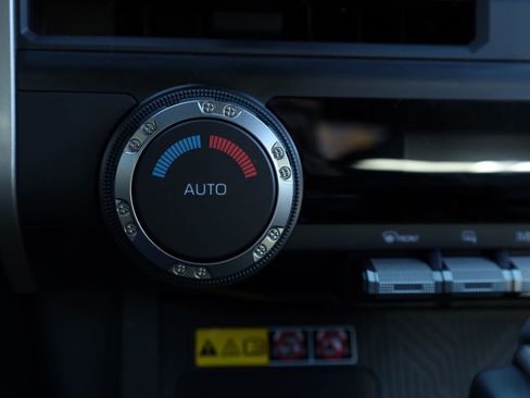 New 2025 Toyota Tacoma SR5 image 8