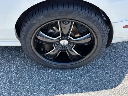 Used 2013 Ford Mustang GT Premium w/ Security Pkg RWD image 30
