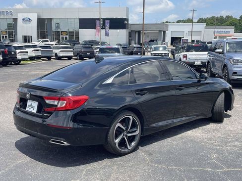Used 2021 Honda Accord Sport image 3