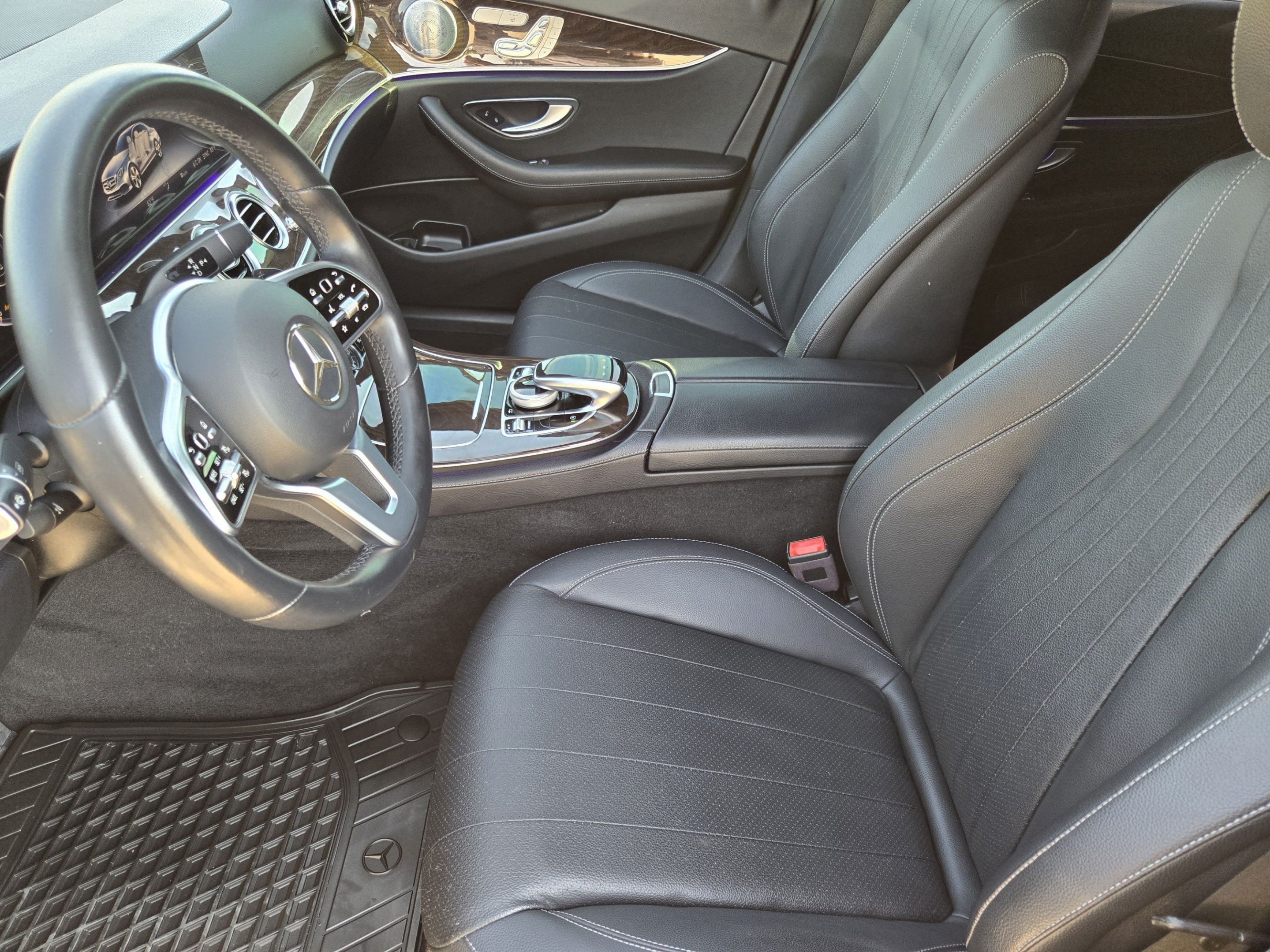 Used 2020 Mercedes-Benz E 350 Sedan image 9