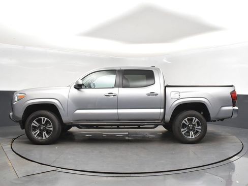 Used 2021 Toyota Tacoma SR image 4