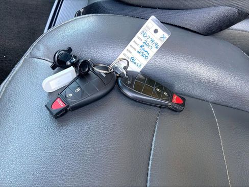 Used 2017 RAM 2500 Tradesman w/ Chrome Appearance Group image 15