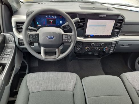 New 2026 Ford F250 XLT w/ XLT Premium Package AWD/4WD image 17