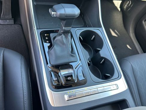 New 2026 Kia Carnival EX FWD image 29