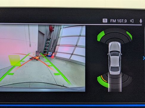 Used 2023 BMW 530e xDrive image 53