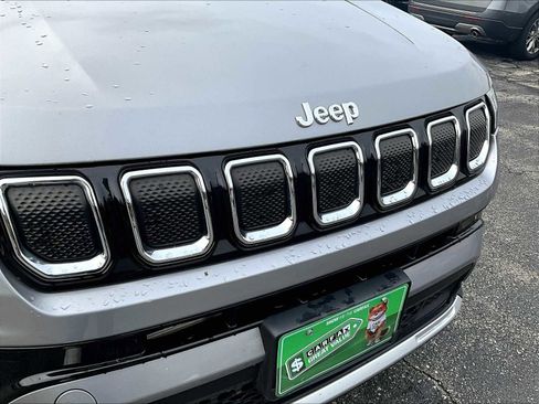 Used 2022 Jeep Compass Limited image 30