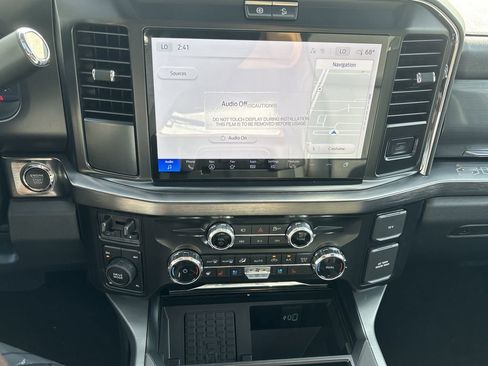 New 2026 Ford F350 Lariat w/ Black Appearance Package image 31