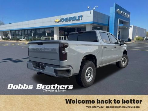 Used 2024 Chevrolet Silverado 1500 RST w/ Convenience Package II AWD/4WD image 8