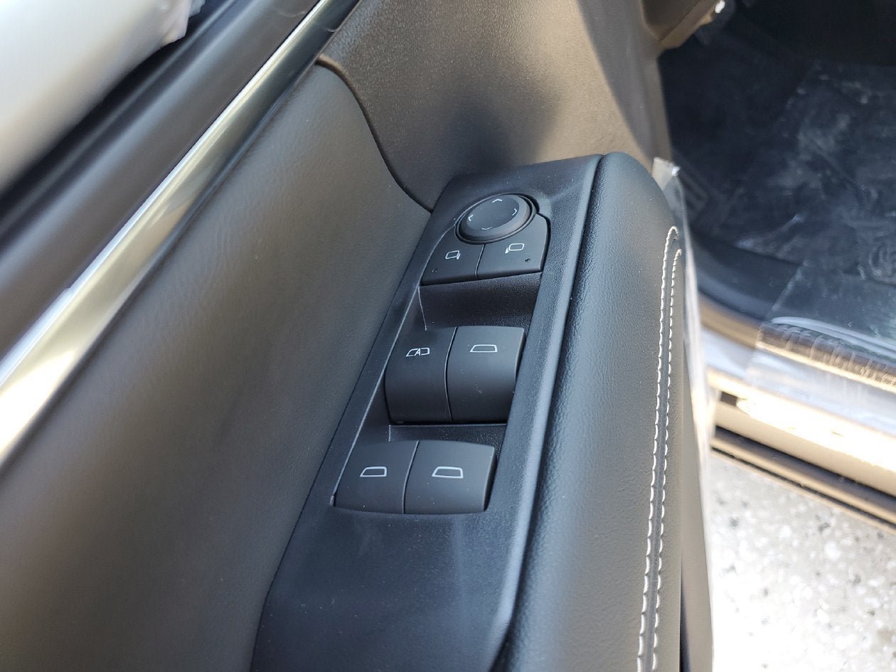 New 2027 GMC Terrain Elevation FWD image 18