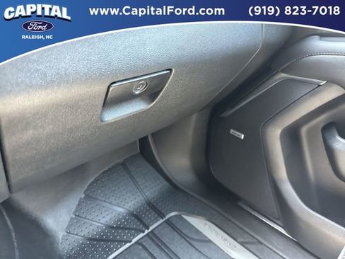 Used 2025 Chevrolet Tahoe High Country AWD/4WD image 27