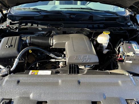 Used 2018 RAM 1500 Big Horn image 9