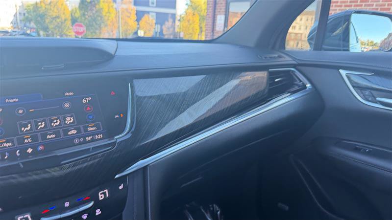 Used 2022 Cadillac XT6 Premium Luxury AWD/4WD image 38