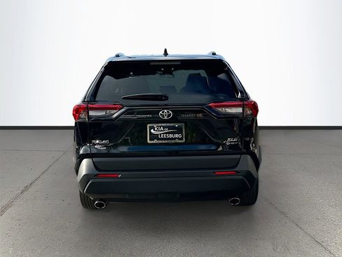 Used 2025 Toyota RAV4 XLE image 6