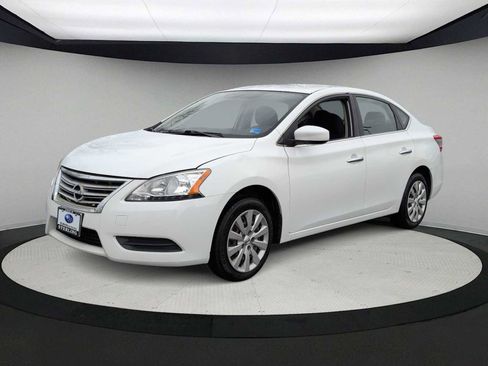 Used 2015 Nissan Sentra S image 4