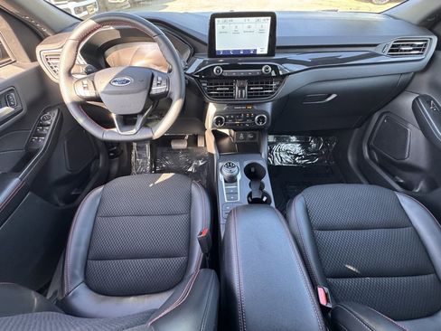 Used 2025 Ford Escape ST-Line Select image 26