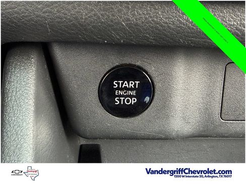 Used 2025 Nissan Rogue SV AWD/4WD image 22
