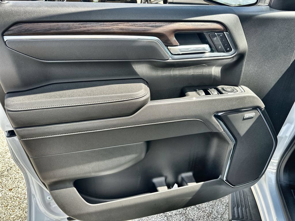 New 2026 GMC Sierra 1500 SLT RWD image 21
