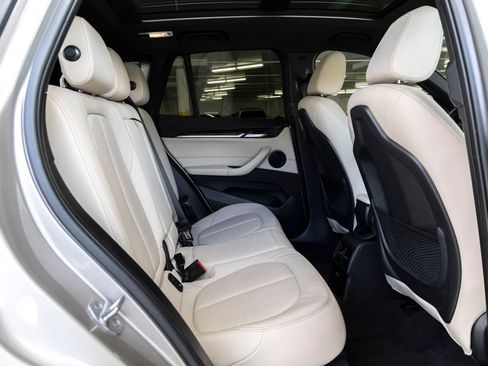 Used 2021 BMW X1 sDrive28i w/ Premium Package image 24