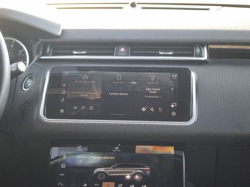 Used 2023 Land Rover Range Rover Velar R-Dynamic S image 27