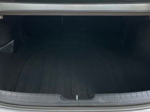 Used 2024 Hyundai Elantra Limited FWD image 17