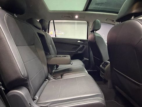 Used 2019 Volkswagen Tiguan SE w/ Panoramic Sunroof Package FWD image 33