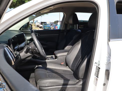 Used 2025 Kia Sorento S FWD image 11