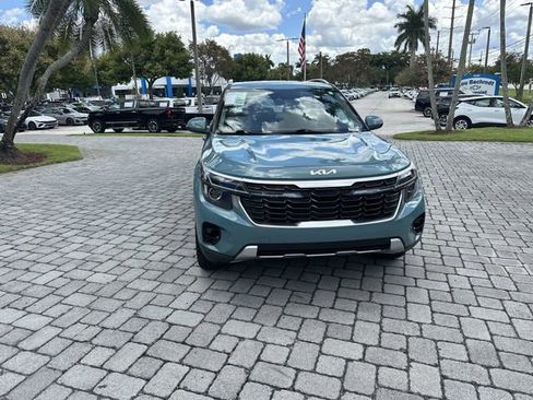Used 2024 Kia Seltos EX AWD/4WD image 17