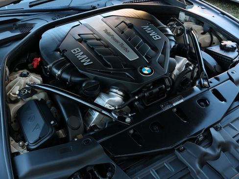 Used 2012 BMW 650i Convertible image 61