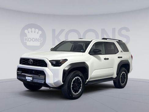 Used 2025 Toyota 4Runner TRD Off-Road image 1