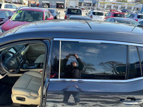 Used 2014 Lincoln MKT Ecoboost AWD 4dr Crossover w/ Equipment Group 201A image 15