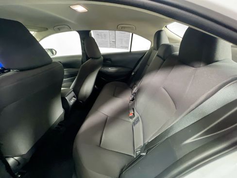 Used 2025 Toyota Corolla LE image 28