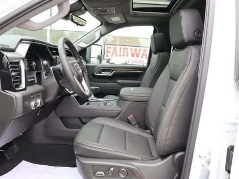 New 2026 GMC Sierra 2500 Denali w/ Denali Reserve Package AWD/4WD image 15