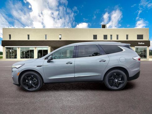 Used 2023 Buick Enclave Essence w/ Experience Buick Package FWD image 6