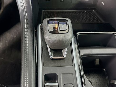 Used 2023 Nissan Pathfinder Platinum w/ Cargo Package AWD/4WD image 17