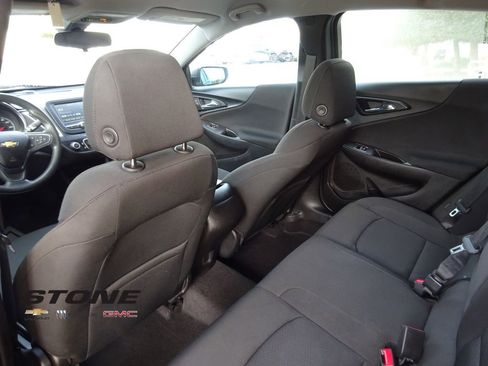 Used 2018 Chevrolet Malibu LS image 19