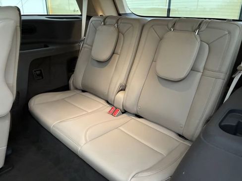 Used 2023 Lincoln Aviator Reserve w/ Equipment Group 201A image 22
