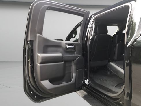 Used 2026 Chevrolet Silverado 1500 Custom Trail Boss w/ LPO, Utility Wall Package AWD/4WD image 10
