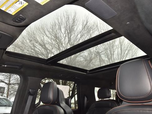 New 2025 Lincoln Navigator L Black Label image 44