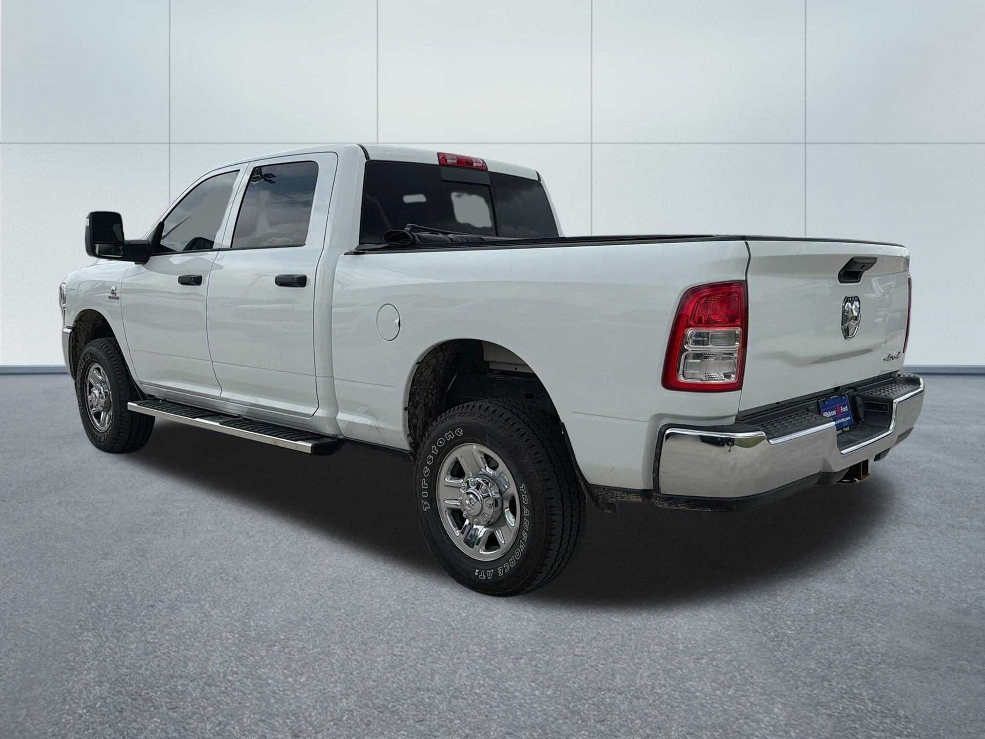 Used 2024 RAM 2500 Tradesman w/ Chrome Appearance Group AWD/4WD image 9