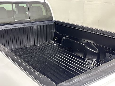 Used 2020 Toyota Tacoma SR5 image 20