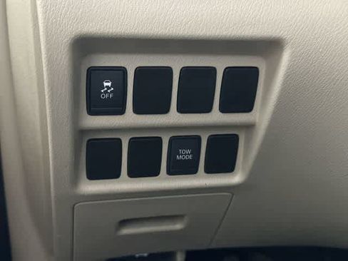 Used 2015 Nissan Pathfinder S FWD image 19