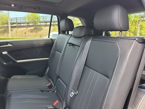 Used 2024 Volkswagen Tiguan SE R-Line FWD image 11