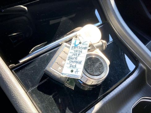 Used 2024 Jeep Grand Cherokee L Altitude image 15