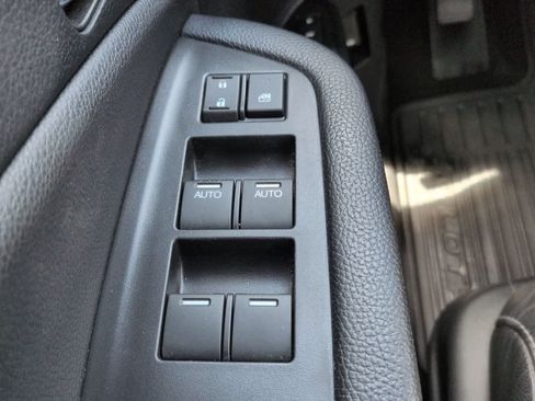 Used 2017 Honda Pilot Touring image 25