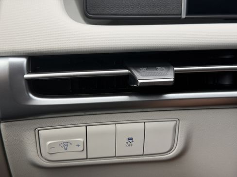 New 2026 Hyundai Tucson SE FWD image 25
