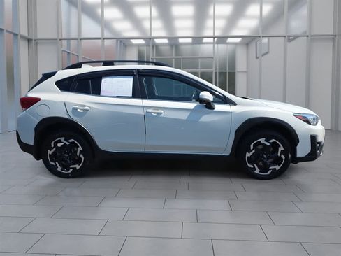 Used 2022 Subaru Crosstrek 2.5i Limited w/ Moonroof Package 1 AWD/4WD image 2
