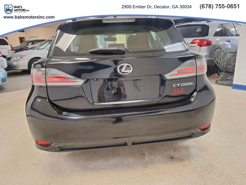 Used 2013 Lexus CT 200h w/ Premium Pkg w/Navigation FWD image 10