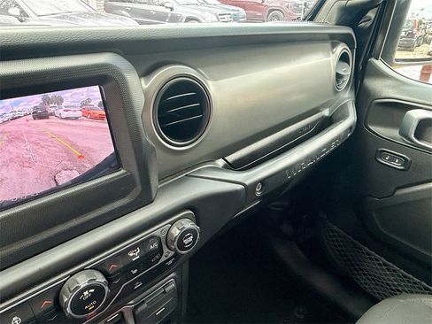 Used 2023 Jeep Wrangler Unlimited w/ Cold Weather Group image 23