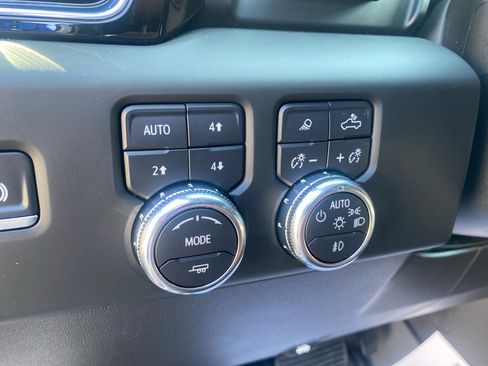 Used 2024 GMC Sierra 1500 Denali Ultimate image 17